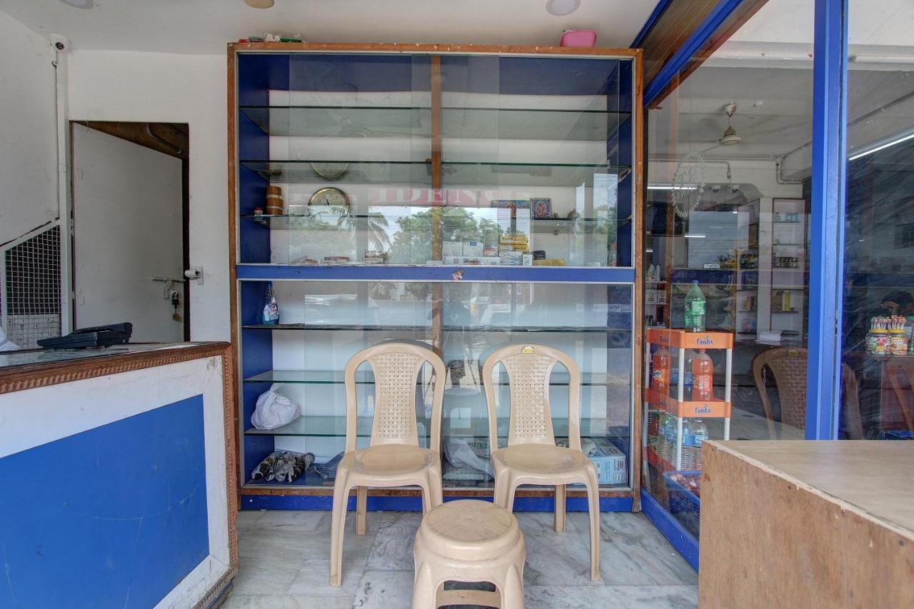 Hotel Oyo 38664 Rt Residency Golden Rock Exterior foto