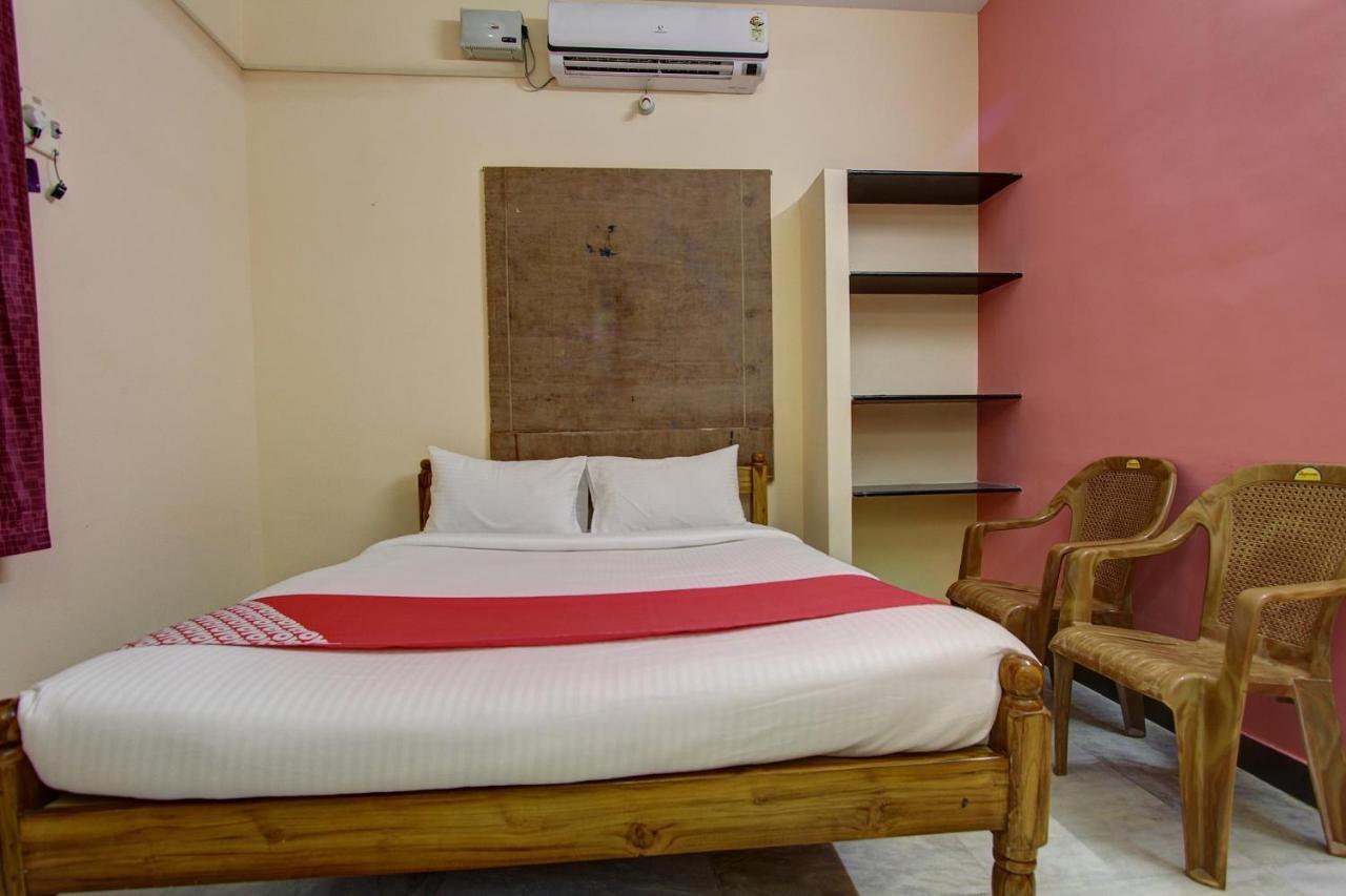 Hotel Oyo 38664 Rt Residency Golden Rock Exterior foto