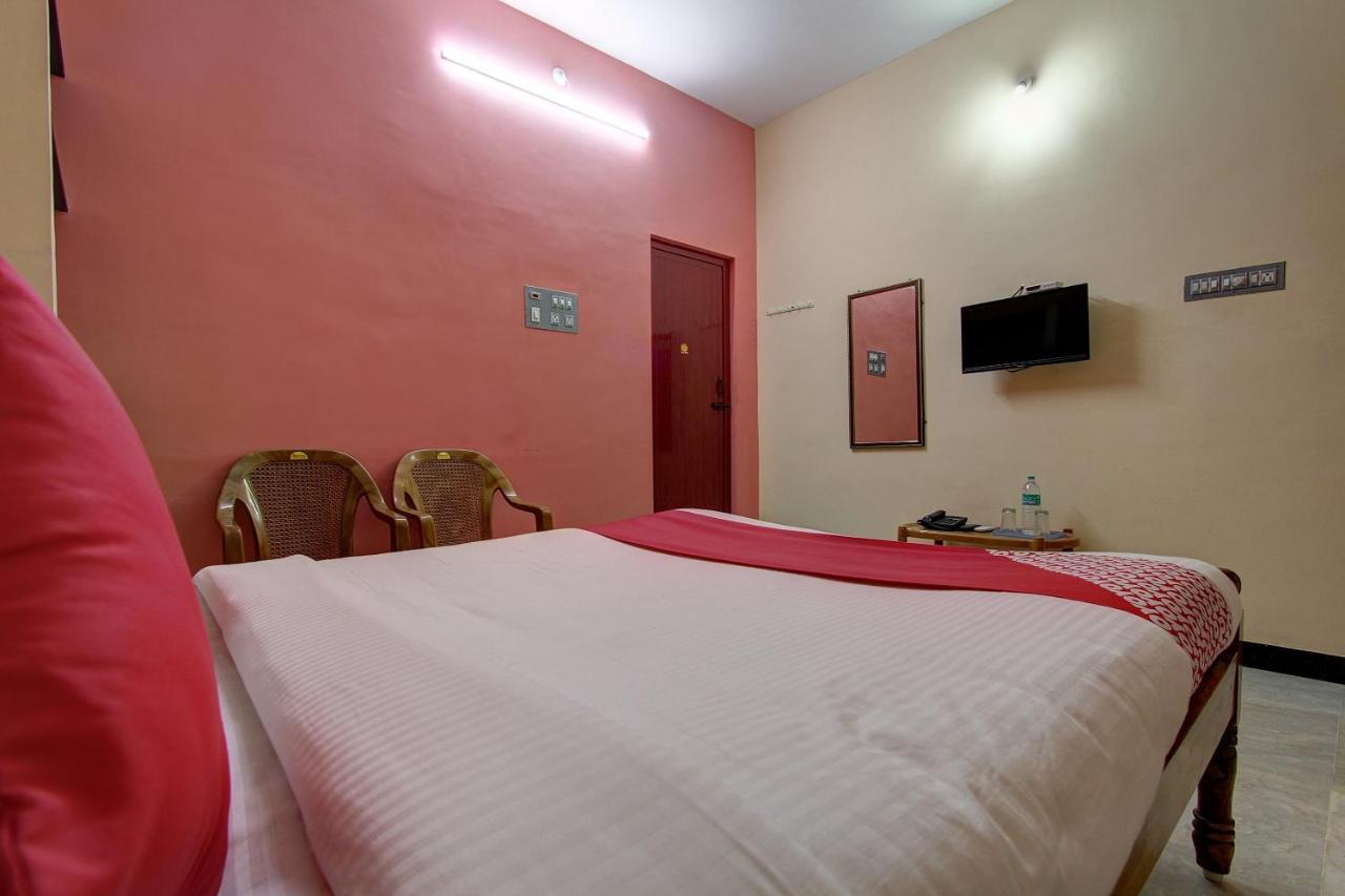 Hotel Oyo 38664 Rt Residency Golden Rock Exterior foto